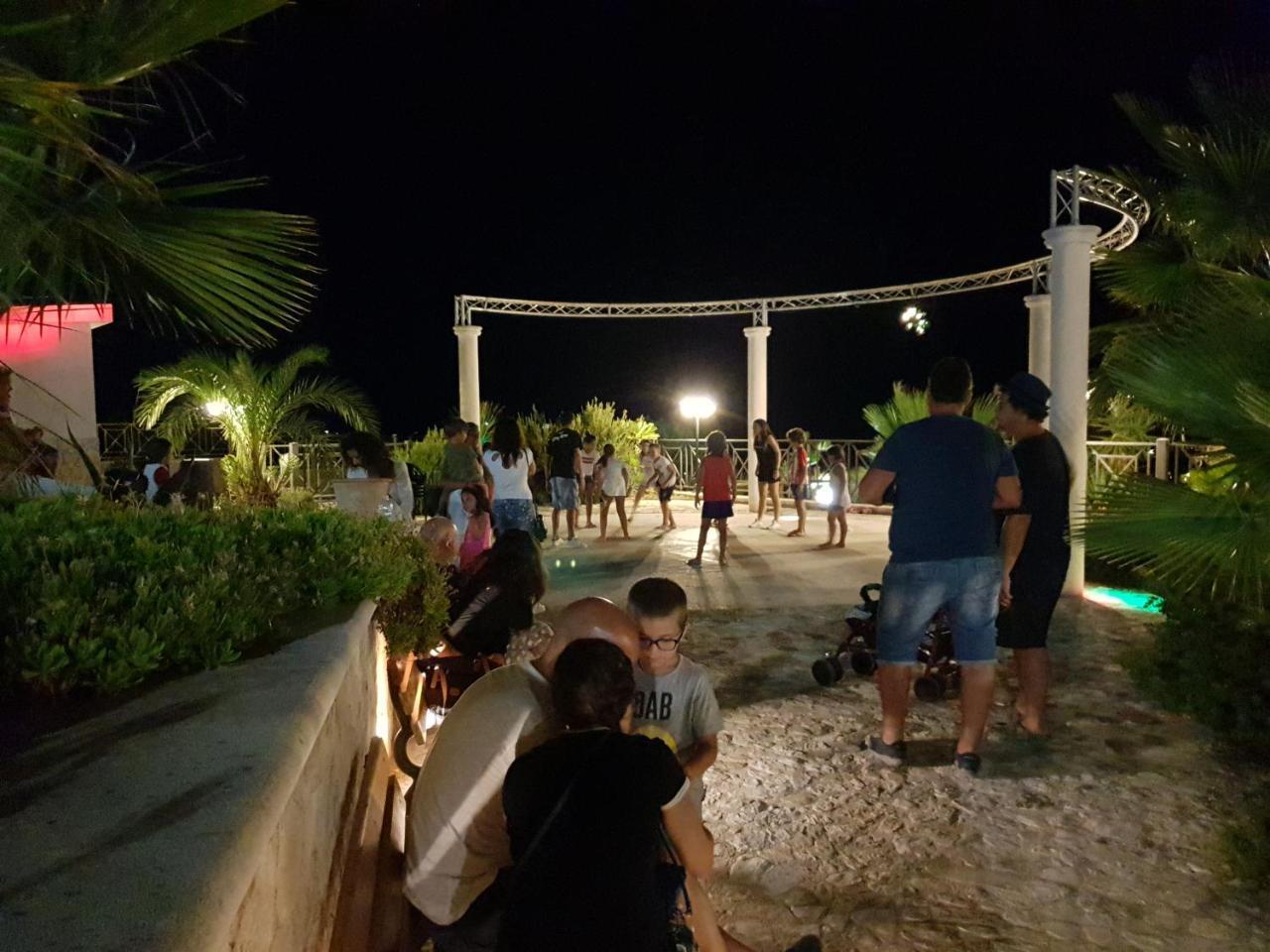 Villaggio Mascia Βιέστε Εξωτερικό φωτογραφία